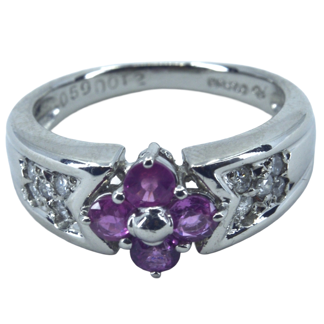 PT850 色石付き花柄ダイヤモンドリング